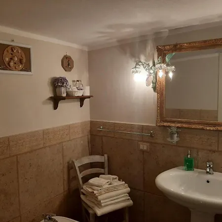 Oda ve Kahvaltı Dal Pozzo 4*